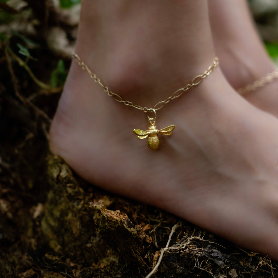Tangled Wood Anklet with Wild Bumble Bee Charm Pendant